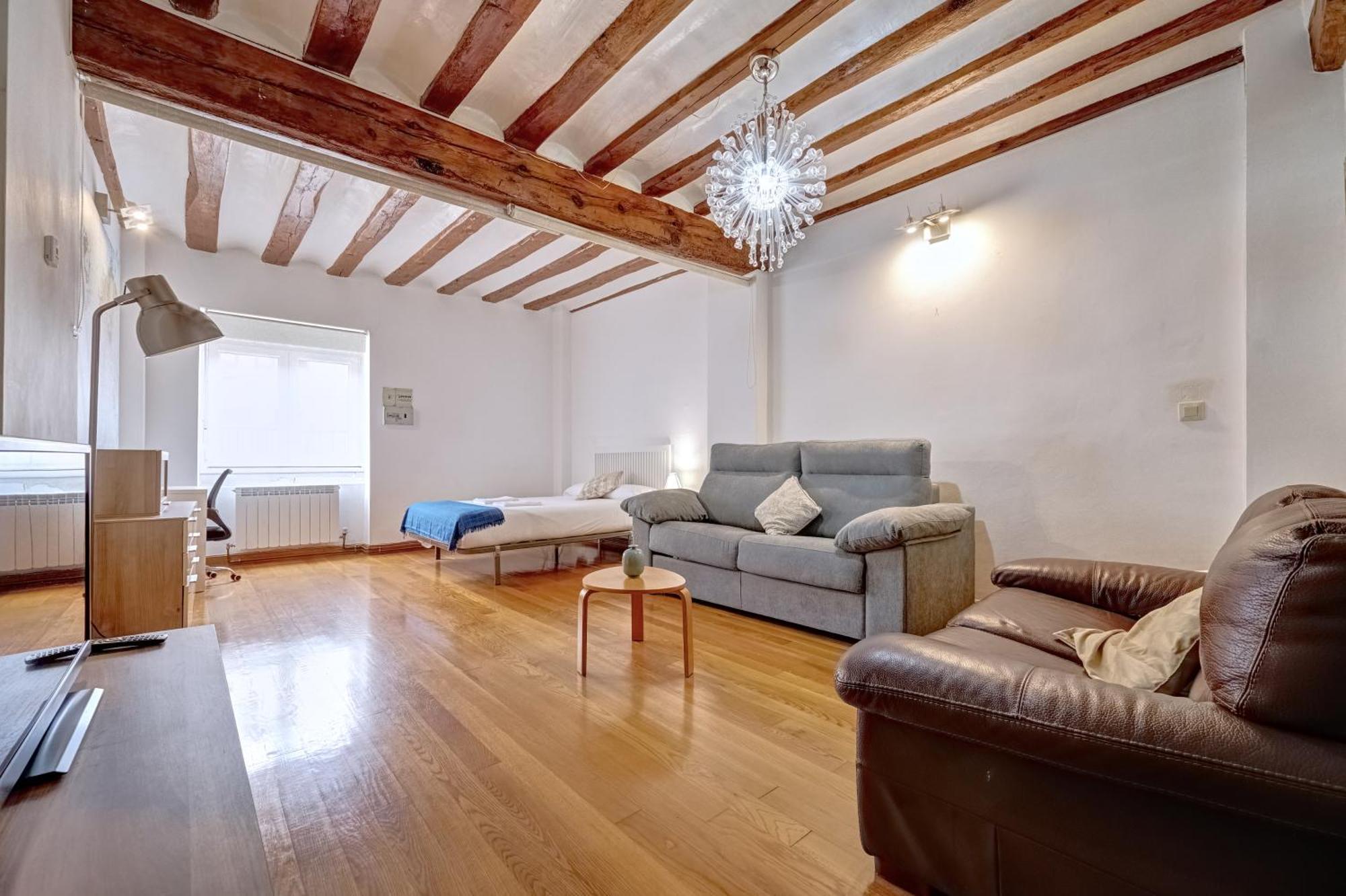 Casa Iruna By Clabao Pamplona Ngoại thất bức ảnh